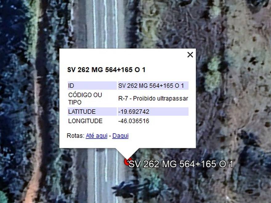 Cadastro georreferenciado de placa: identificação, tipo e coordenadas