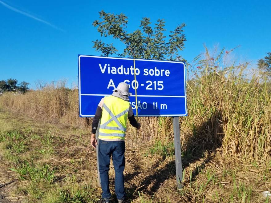 Placa de identificação de obra de arte especial